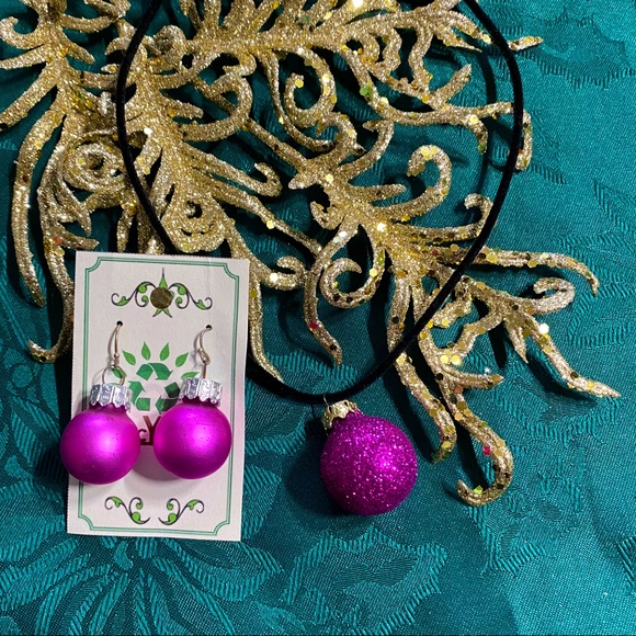 🎄 New Christmas Bulb Earrings & Necklace - Picture 1 of 9